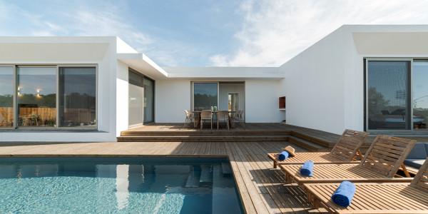 Reformas Integrales de Casas Prades · Construcción y Reforma de Piscinas