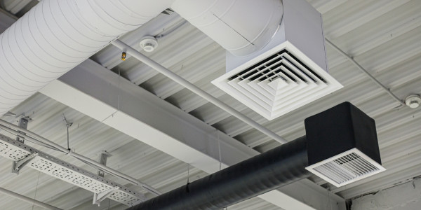 Reformas Integrales de Naves Industriales Cornudella de Montsant · Instalación de Sistemas de Climatización y Ventilación