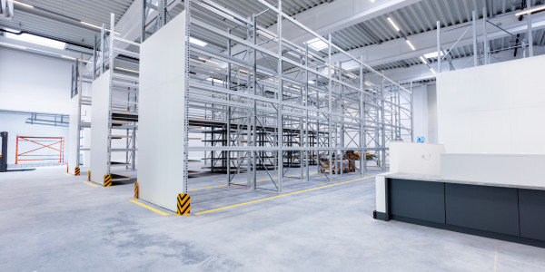 Reformas Integrales de Naves Industriales Cornudella de Montsant · Diseño e Instalación de Áreas de Producción, Almacén y Oficinas